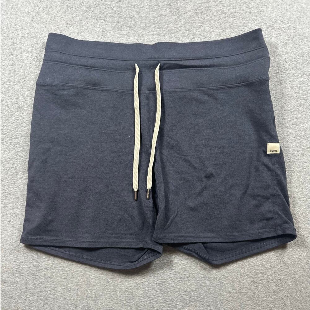 Vuori Halo Athletic Performance Shorts Women's Medium Navy Blue Relaxed Fit